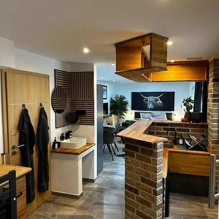 Gemütliches 1-zimmer Mit Whirlpool Apartamento